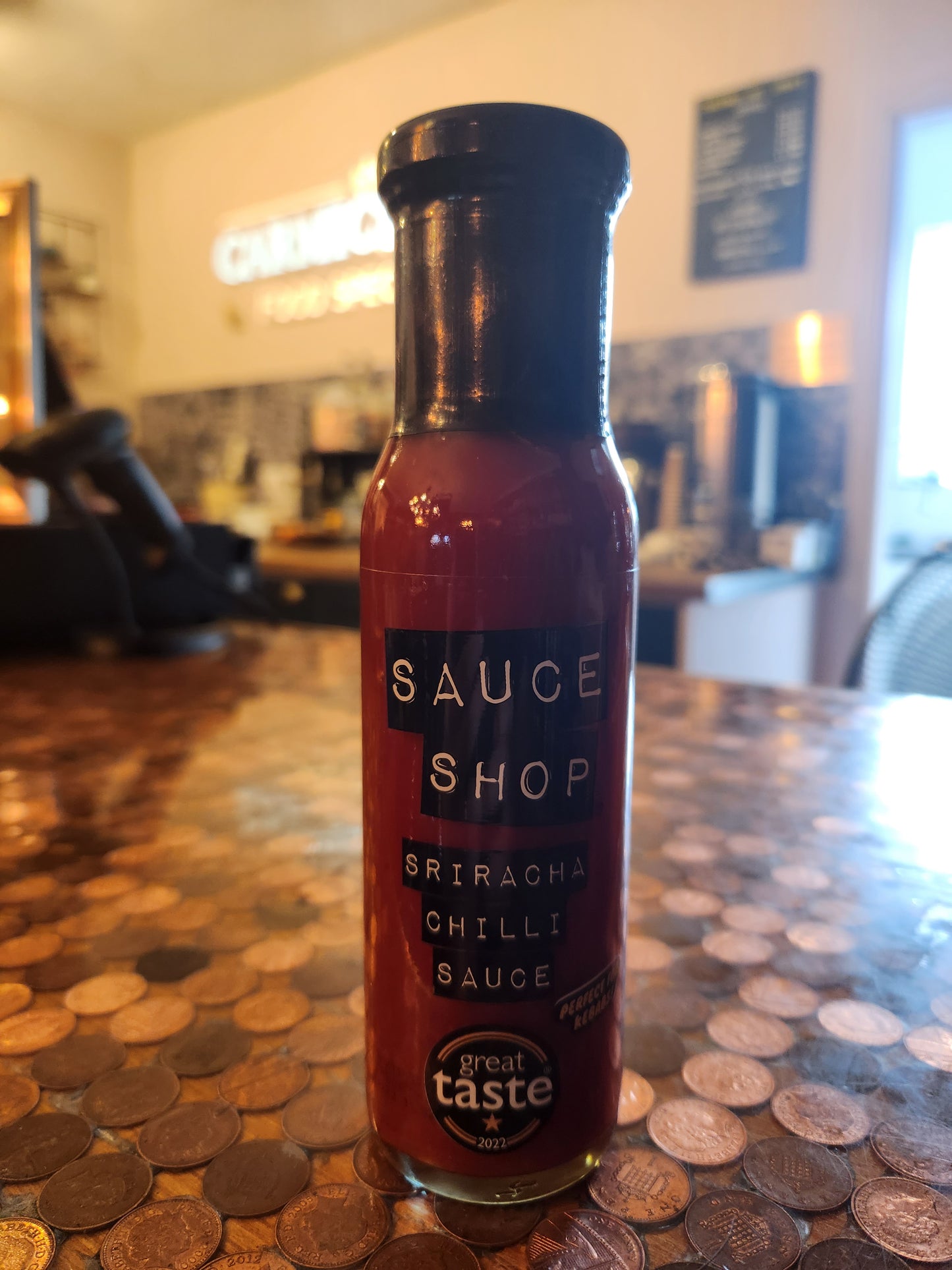 Sauce shop Sriracha chilli sauce